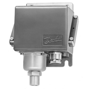 Danfoss 060-310466 Pressure Switch KPS33 Regulation range Pe 0 - 3.5 bar, Differential 0.2 bar, Reset function: Auto, Pressure connection type G, Pressure connection size 1/4, MWP 10 bar