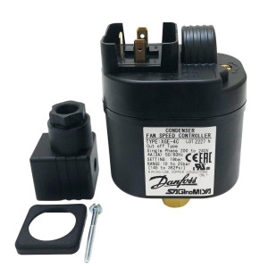 Danfoss 061H3140 Fan Speed Controller Type XGE, 145 to 362 psi setting, 220 V, 50/60 Hz, 1/4 in pressure inlet, DIN 8906
061H3103 061H3141  Danfoss 061H3140 Fan Speed Controller Type XGE, 145 to 362 psi setting, 220 V, 50/60 Hz, 1/4 in pressure inlet, DIN 8906
061H3103 061H3141