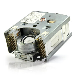 Whirlpool WP3351118 Genuine OEM Timer 
Fits: 3351118 3351118R 99989693 414-386-20 MX184-748-11
 Whirlpool WP3351118 Genuine OEM Timer 
Fits: 3351118 3351118R 99989693 414-386-20 MX184-748-11