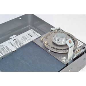 Defrost Timer Paragon 220V/60Hz D80-8045-20ex Time-Time
Commercial Defrost Controls designed for commercial freezers and refrigerators to provide automatic defrost capability Defrost Timer Paragon 220V/60Hz D80-8045-20ex Time-Time
Commercial Defrost Controls designed for commercial freezers and refrigerators to provide automatic defrost capability