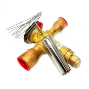 Danfoss 067N2163 18TR Thermostatic expansion valve, TGE, Compatible with R22, R407C, 7/8x1-1/8 in Solder, ODF, 1/4 in Externally equalized, Bi-flow, -40 to 50 F, replaces 067N2183