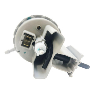 Whirlpool WPW10231404 Genuine OEM Pressure Switch 
Fits: W10231404 Whirlpool WPW10231404 Genuine OEM Pressure Switch 
Fits: W10231404