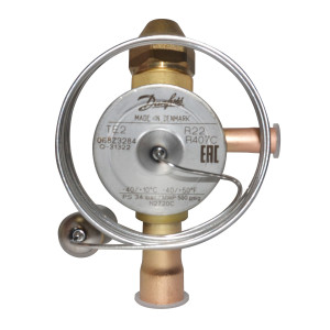 Danfoss 068Z3284 1/4 - 5.5TR Expansion Valve Body, TE 2, R22, R407C, 3/8x1/2 in, Flare x ODF, External Equalized, Bi-Flow, -40 to 50 F, Capacity determined by Orifice size Sold Separately